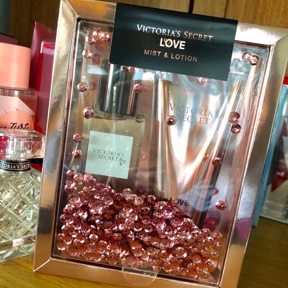 NIB SEALED VS Love Mist & Lotion Travel Gift SET BOX